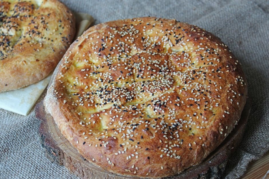 https://yemek.com/tarif/ramazan-pidesi/ | Ramazan Pidesi Tarifi